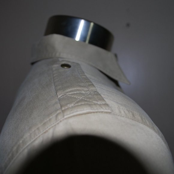 Ralph Lauren hunting button down. size Medium - Picture 4 of 7